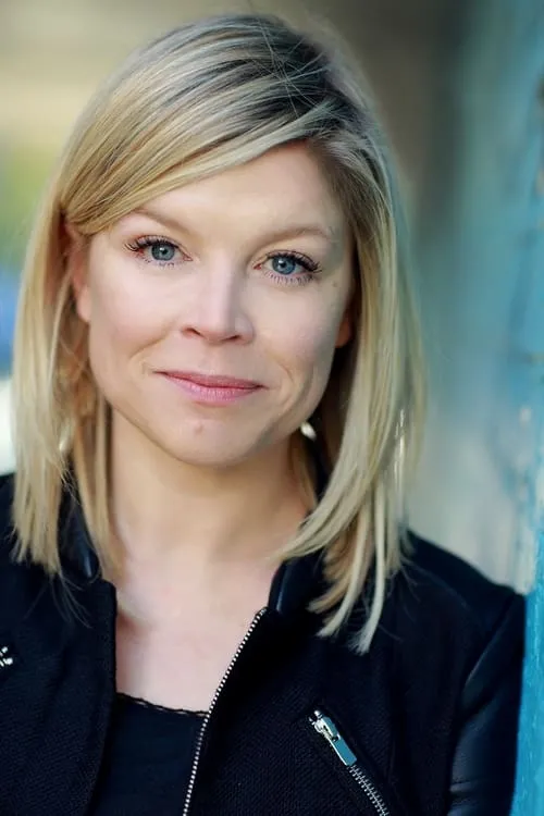 Eunice Olumide ha trabajado con Emma Davidson en 1 ocasiones