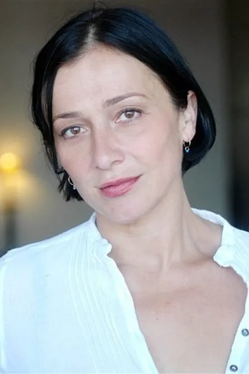 Rai Fazio ha trabajado con Emma de Clairo en 1 ocasiones