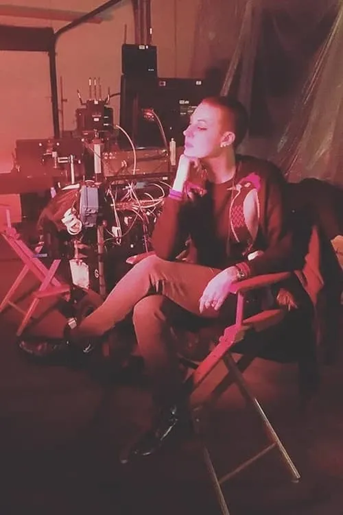 Lara Mrkoci ha trabajado con Emma Jean Sutherland en 1 ocasiones