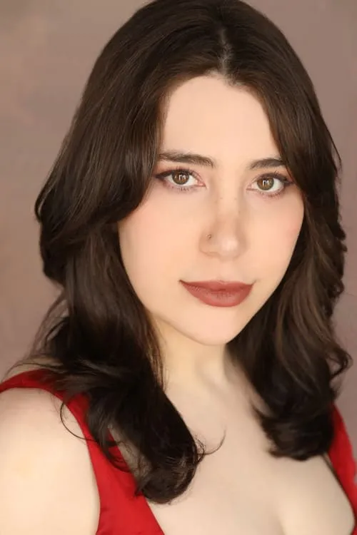 John Paxton ha trabajado con Emma Raimi en 3 ocasiones