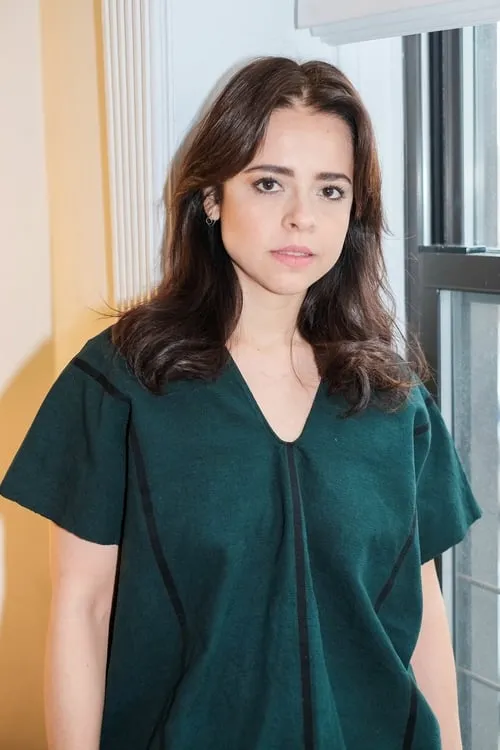 Emma Ramos interpretando a Dolores