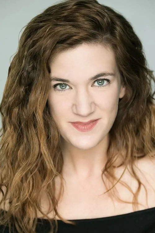 Emma Salvo interpretando a Sarah