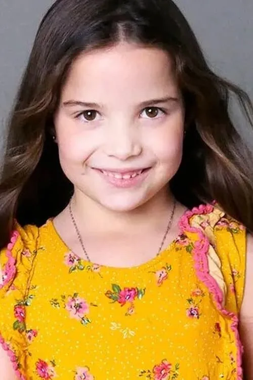 Emma Sánchez — personaje: Hija de Lola