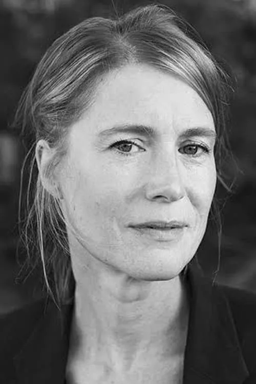 Emma Warg interpretando a Lannie