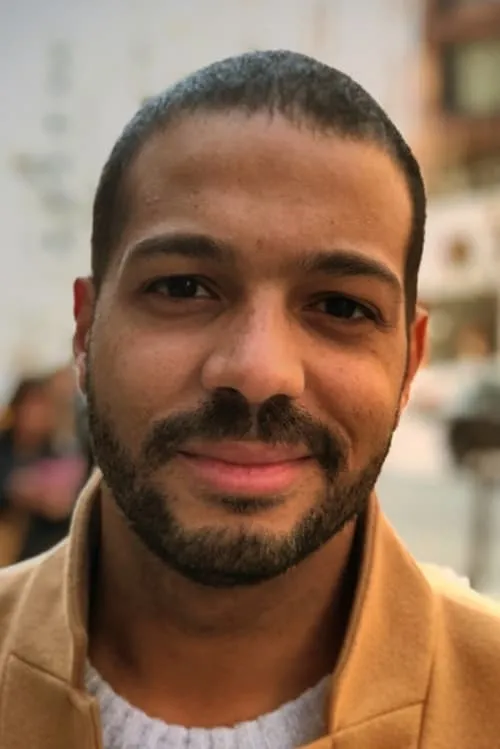 Emmanuel Juteau-McEwan — personaje: Himself - Host