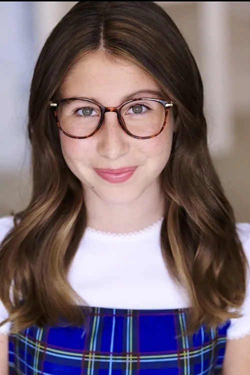 Elliotte Strange ha trabajado con Emmy Pynes en 1 ocasiones