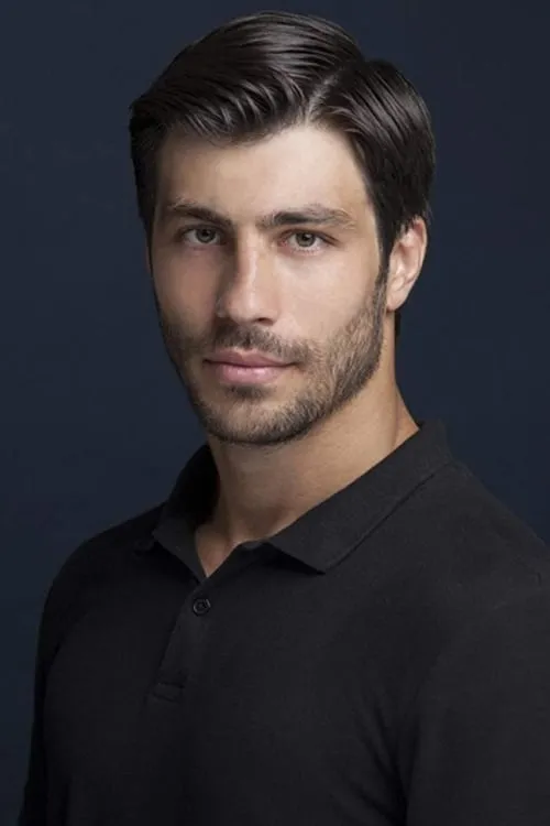 Ray Dwyer Jr. ha trabajado con Emre Orun en 1 ocasiones