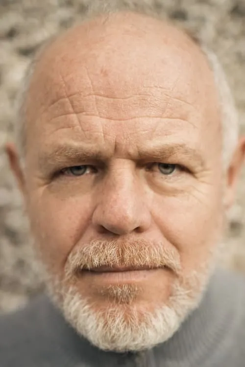 Seán T. Ó Meallaigh ha trabajado con Enda Oates en 2 ocasiones