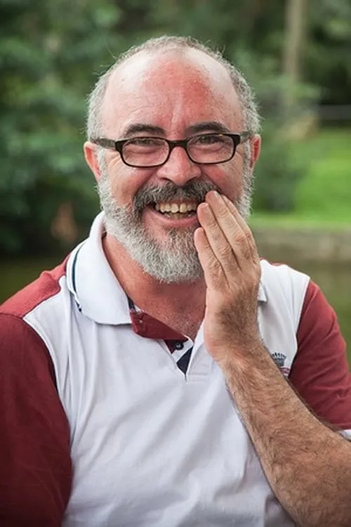 Emilio Pitta ha trabajado con Enéas Lour en 1 ocasiones