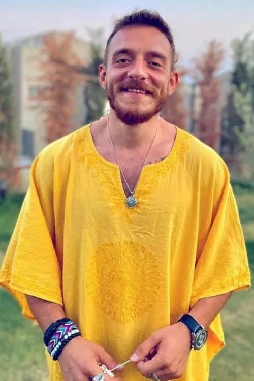 Halil Nagas ha trabajado con Enes Külahçı en 1 ocasiones