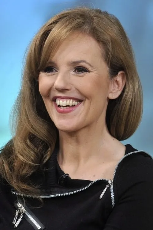 Enikő Tóth — personaje: Anisze