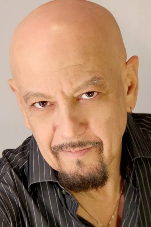 Enrico Ruggeri interpretando a Henry