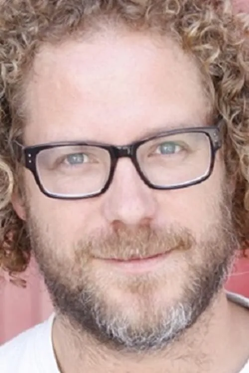 Enrique Rivero interpretando a Poet