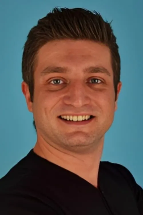 Elif Gizem Aykul ha trabajado con Eray Sel en 1 ocasiones