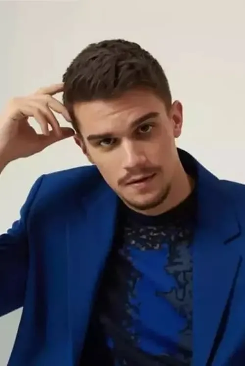 Eren Ören — personaje: Mert Ulusöz