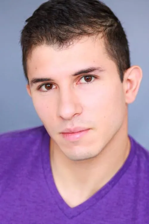 Eric Perdomo — personaje: Casey