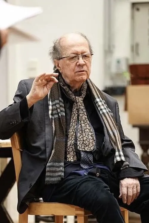 Yohji Yamamoto ha trabajado con Erich Wonder en 1 ocasiones