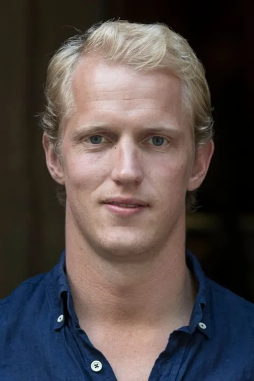 Erik Follestad interpretando a Simen Evjen