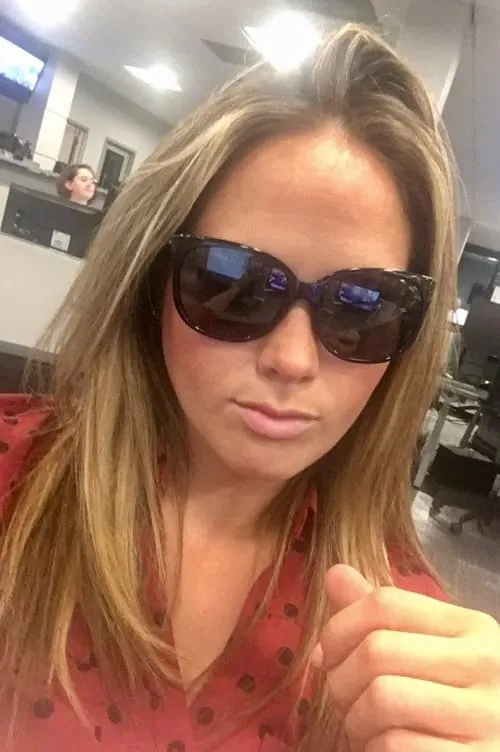 Matahi Drollet ha trabajado con Erika R. Erickson en 1 ocasiones