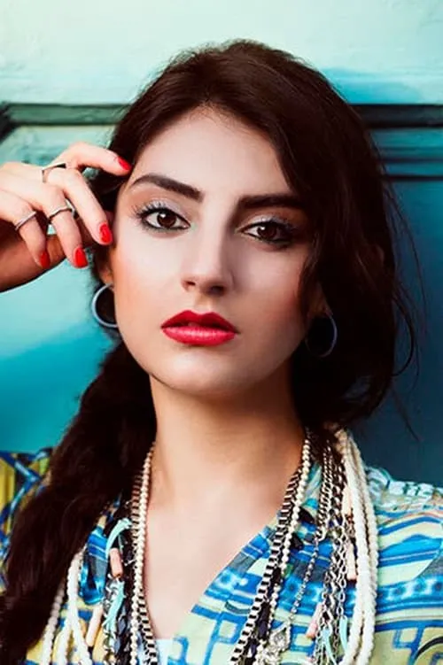 Efraín Ruales ha trabajado con Erika Toa Russo en 1 ocasiones