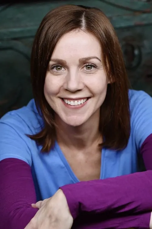 Erin Elizabeth Burns interpretando a Nurse