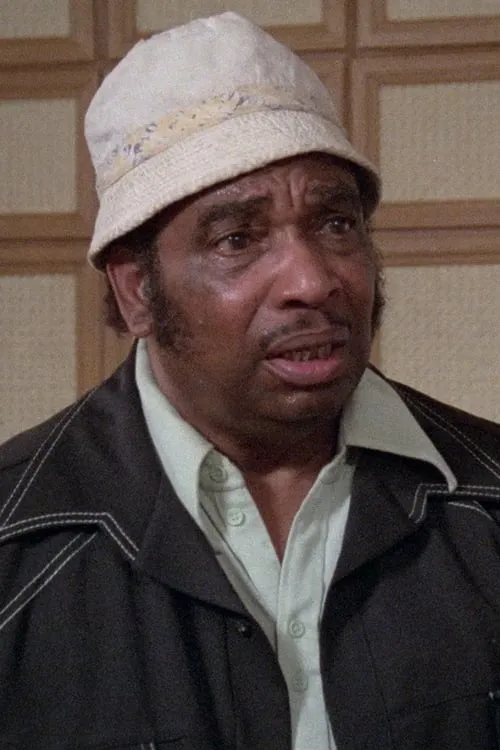 Ernest Mayhand interpretando a Skillet