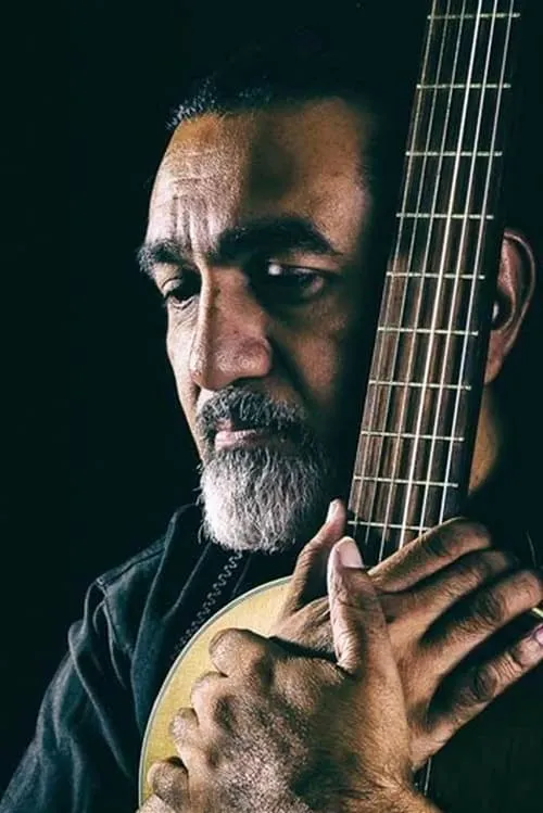 Daniel Esquivel ha trabajado con Ernesto Anaya en 1 ocasiones