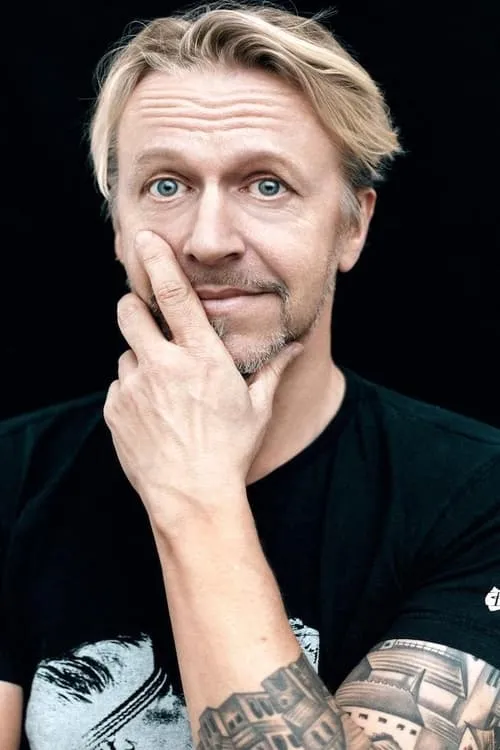 Ebbot Lundberg ha trabajado con Ernst Billgren en 1 ocasiones