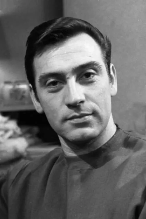 Ernst Walder interpretando a Grauber