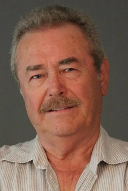 Nihan Asli Elmas ha trabajado con Erol Alpsoykan en 1 ocasiones