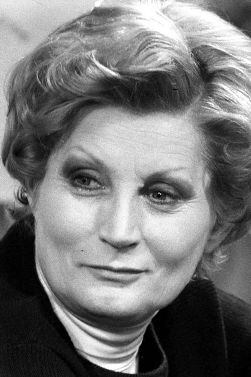 Judit Miklósy ha trabajado con Erzsi Máthé en 1 ocasiones