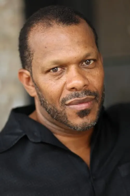 Gregory Allen Gabroy ha trabajado con Escalante Lundy en 1 ocasiones