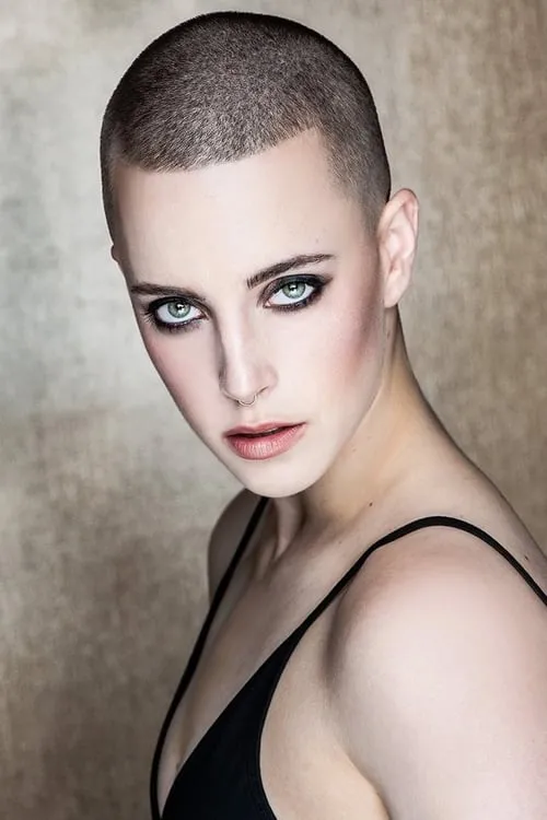 Ess Hodlmoser en su biografía y filmografía