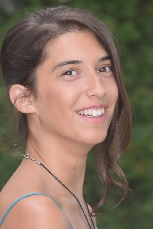 Estelle Lescure interpretando a Chantal (adolescent)