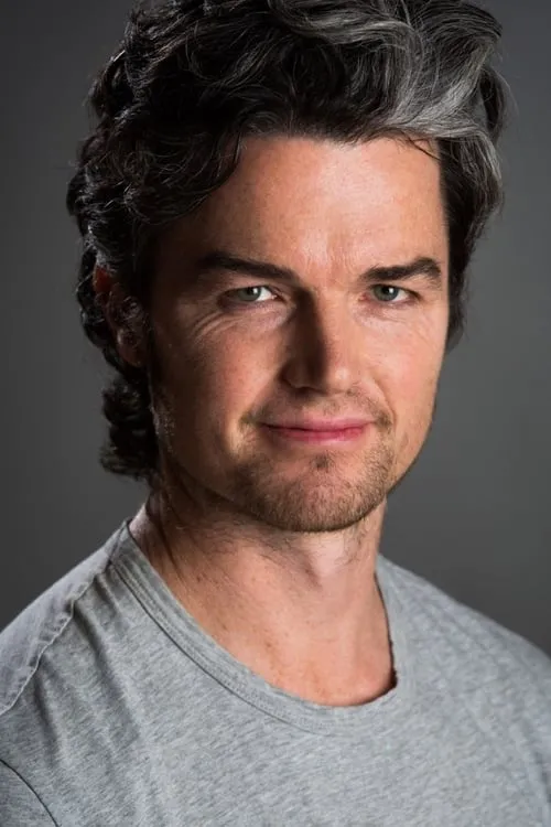 David Nutt ha trabajado con Estevez Gillespie en 1 ocasiones