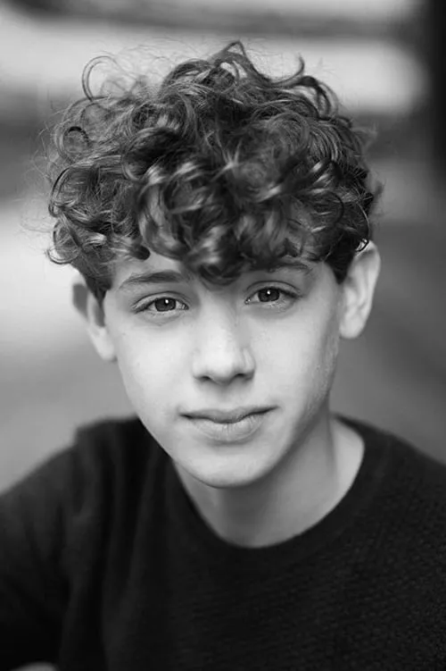 Paddy Holland ha trabajado con Ethan Rouse en 1 ocasiones