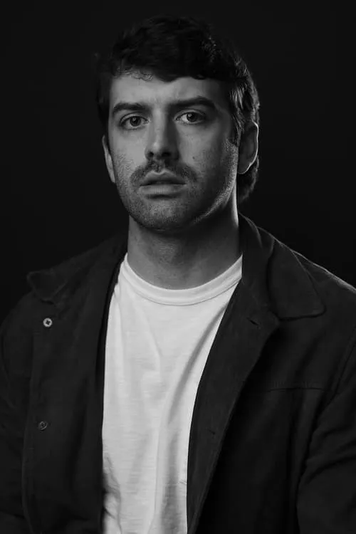 Isaac Powell ha trabajado con Ethan Wayne Smith en 1 ocasiones