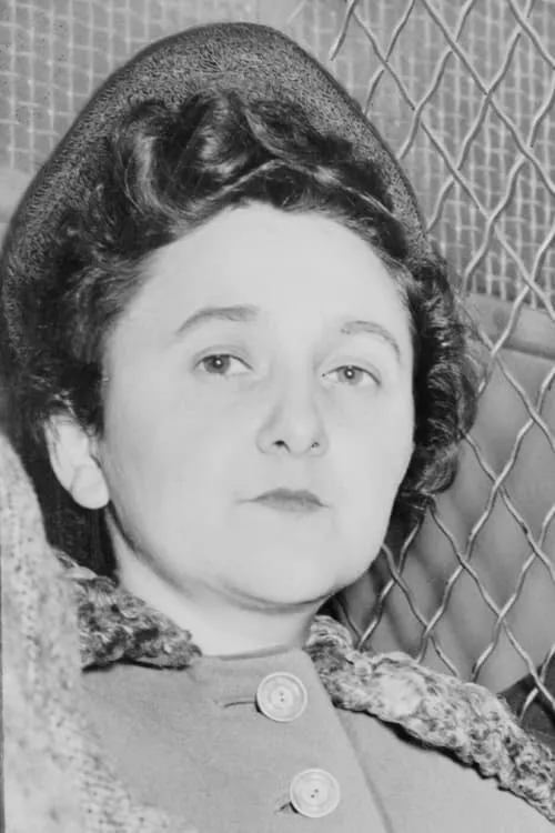 Paul Tibbets ha trabajado con Ethel Rosenberg en 2 ocasiones