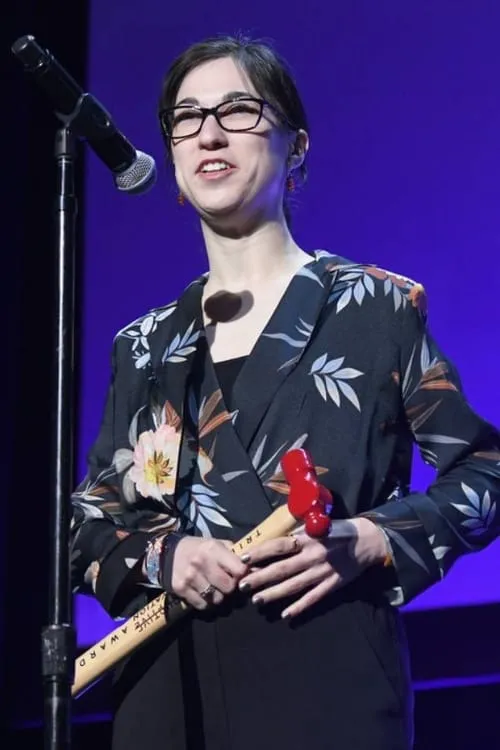 Etty interpretando a Herself, an Hasidic member