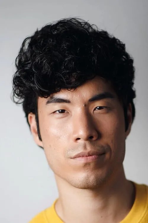 Eugene Lee Yang en su biografía y filmografía