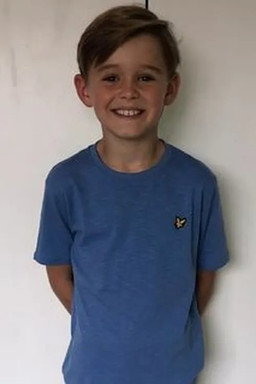 Evan Cregan interpretando a Benji