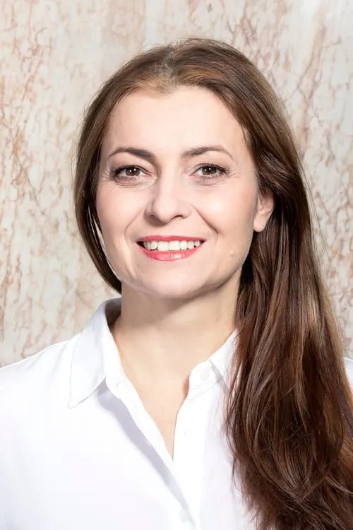 Marcela Holubcová ha trabajado con Evellyn Pacoláková en 1 ocasiones