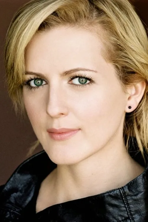 Evelyn Edwards interpretando a Psychiatrist (voice)