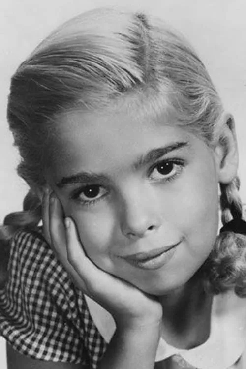 Evelyn Rudie interpretando a Eloise