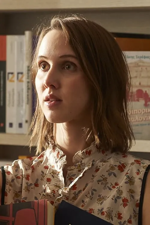 Evgenia Apostolopoulou — personaje: Aggeliki