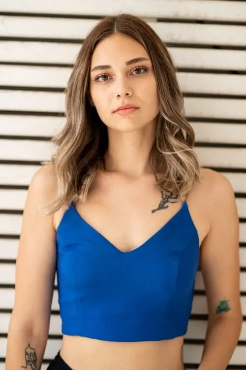 Ezgi Dalgiç — personaje: Asu