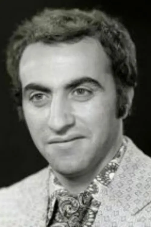 Majid Mozaffari ha trabajado con Ezzatollah Ramazanifar en 1 ocasiones