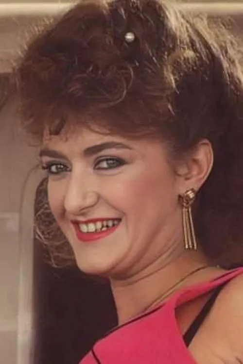 Monique Matin ha trabajado con Fabienne Dumont en 1 ocasiones