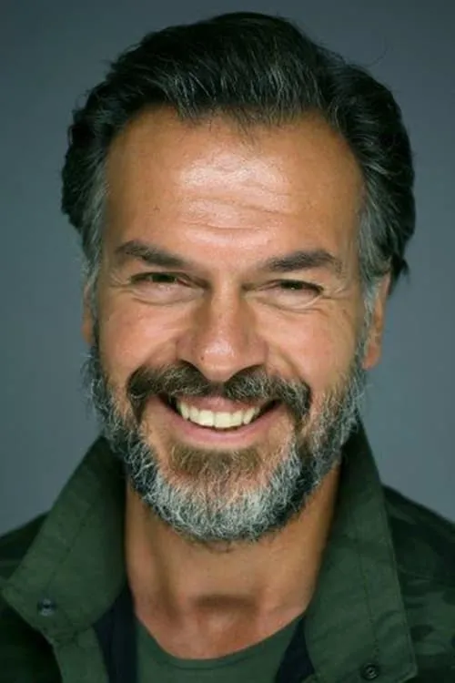 Foto de perfil del actor Fatih Hürkan en el reparto