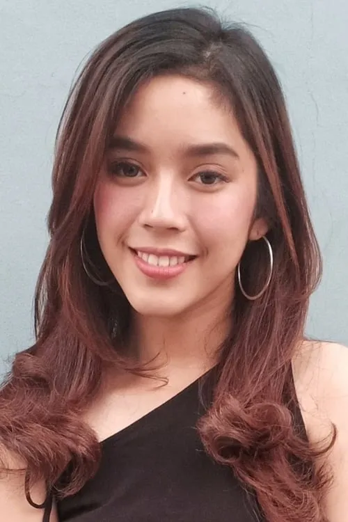 Gege Elisa ha trabajado con Fay Nabila en 1 ocasiones